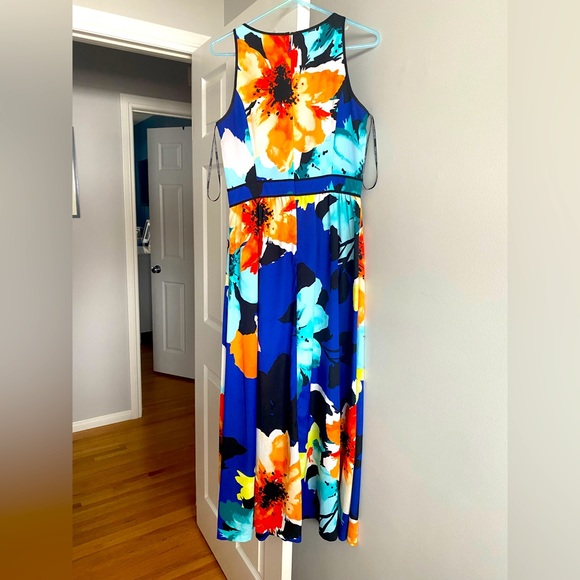 Vince Camuto Flower Dress - Picture 2 of 3